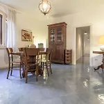 Nura\'S - Villa Verde Guest House